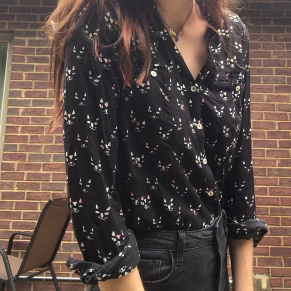 Cat button up shirt/blouse!